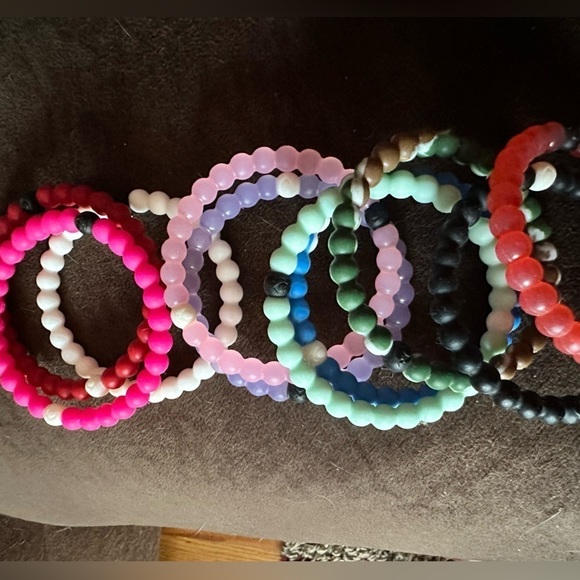 Lokai Bracelets- Lot of 16 Bracelets - Picture 8 of 11